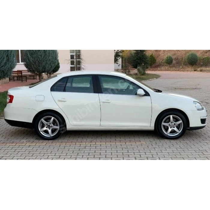 VOLKSWAGEN JETTA- 5- 06/10; ARAÇ BİLGİLERİ VE RESİMLERİ