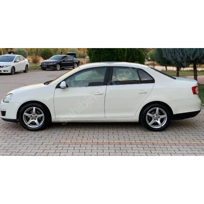 VOLKSWAGEN JETTA- 5- 06/10; ARAÇ BİLGİLERİ VE RESİMLERİ