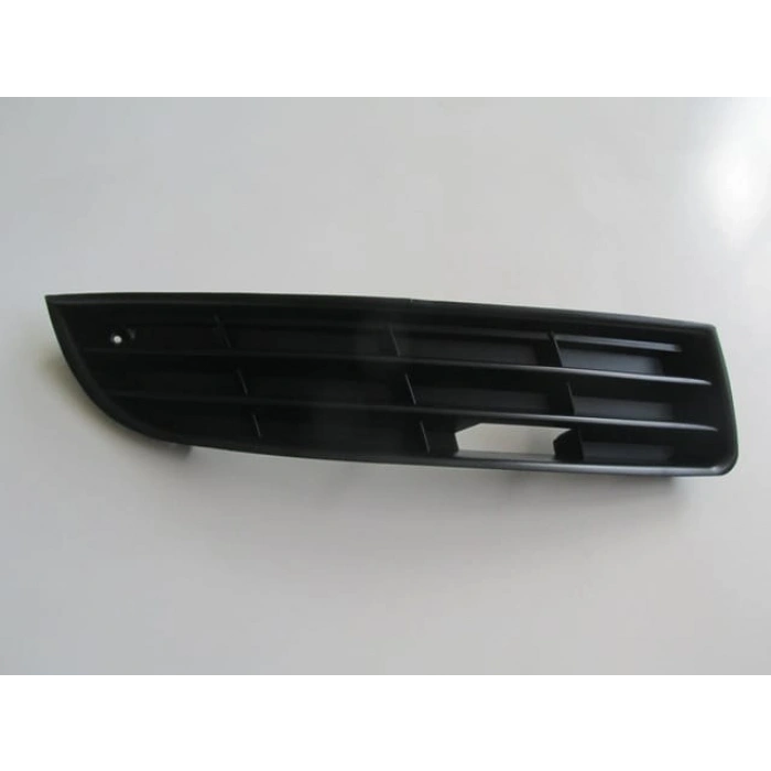 VOLKSWAGEN PASSAT- B6- 05/10; SİS LAMBA KAPAĞI SAĞ SİYAH SİS DELİKSİZ (TÜV)(TYG)