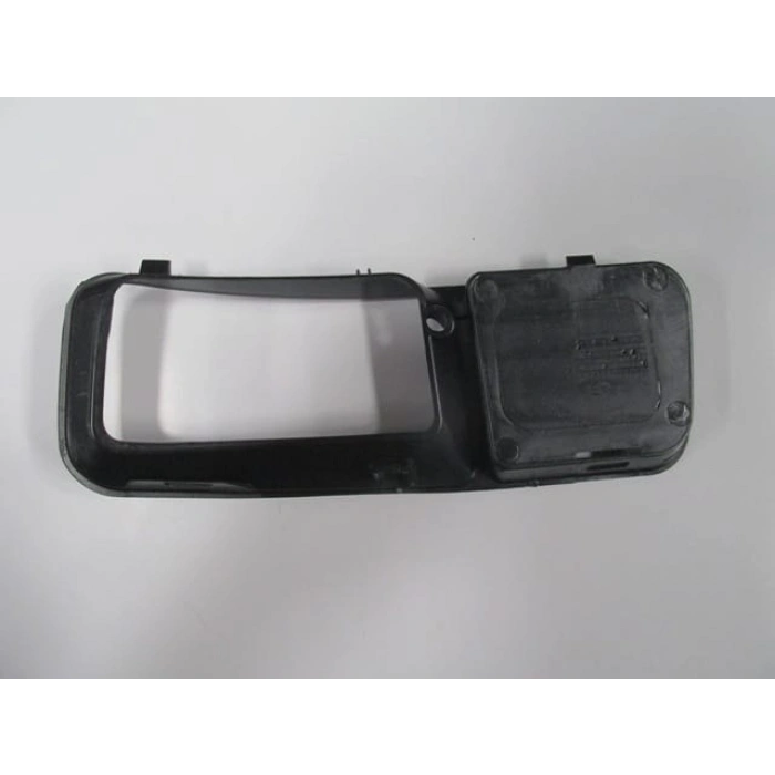 VOLKSWAGEN POLO- CLASSIC- 96/01; SİS LAMBA KAPAĞI SOL SİYAH SİS DELİKLİ