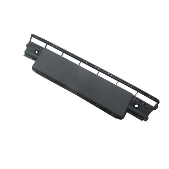 VOLKSWAGEN TRANSPORTER- T7.5- 19/24; ÖN TAMPON ALT PANJURU ORTA (PLAKA PLASTİĞİ) (SENSÖR DELİKLİ)