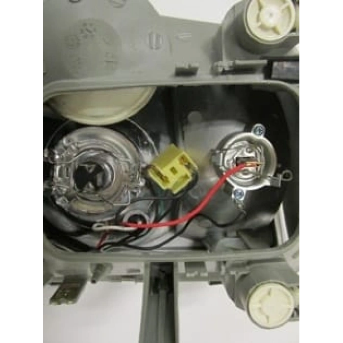 VOLKSWAGEN VOLT- LT35/LT46- 96/07; FAR LAMBASI SAĞ SİSLİ/VAKUMLU (H4/H1) (AYFAR)