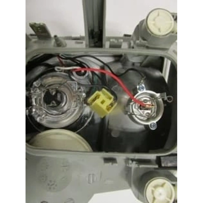 VOLKSWAGEN VOLT- LT35/LT46- 96/07; FAR LAMBASI SOL SİSLİ/VAKUMLU (H4/H1) (AYFAR)