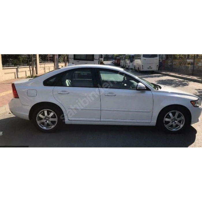 VOLVO S40- 08/12; ARAÇ BİLGİLERİ VE RESİMLERİ