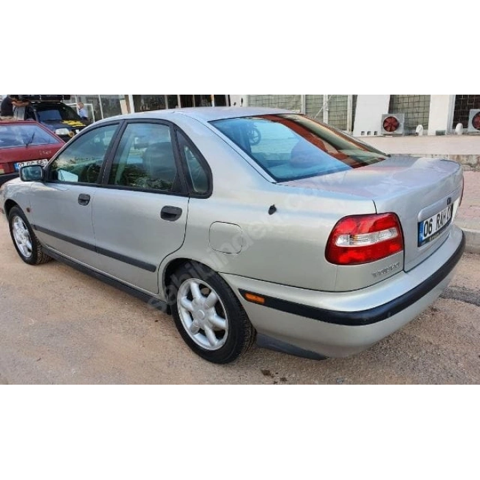 VOLVO S40- 96/00; ARAÇ BİLGİLERİ VE RESİMLERİ