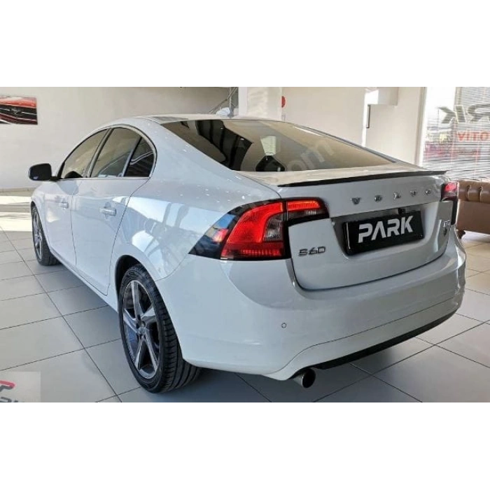 VOLVO S60- 13/18; ARAÇ BİLGİLERİ VE RESİMLERİ