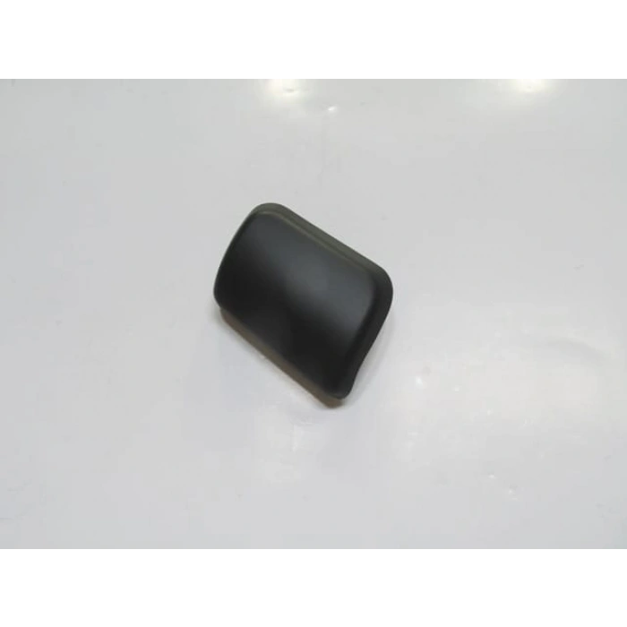 VOLVO XC90- 04/06; FAR YIKAMA FISKİYE KAPAĞI SAĞ (TYG)