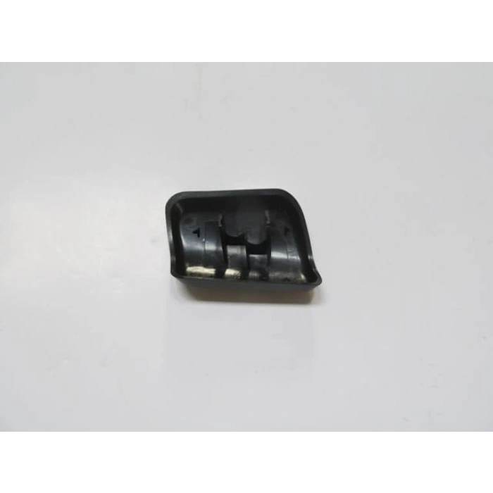 VOLVO XC90- 04/06; FAR YIKAMA FISKİYE KAPAĞI SOL (TYG)