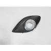 MAZDA 2- HB- 12/14; SİS LAMBA KAPAĞI SAĞ SİS DELİKLİ/ÇERÇEVESİ GÜMÜŞ GRİ (TYG)