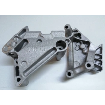 MOTOR KULAK BRAKETİ ALİMİNYUM KULAK GOLF7-CADDY-A3-LEON CLHA-CLHB-DCXA-CRLB-CRKB-CUVC 1,6 TDİ-2,0 TDİ 13-