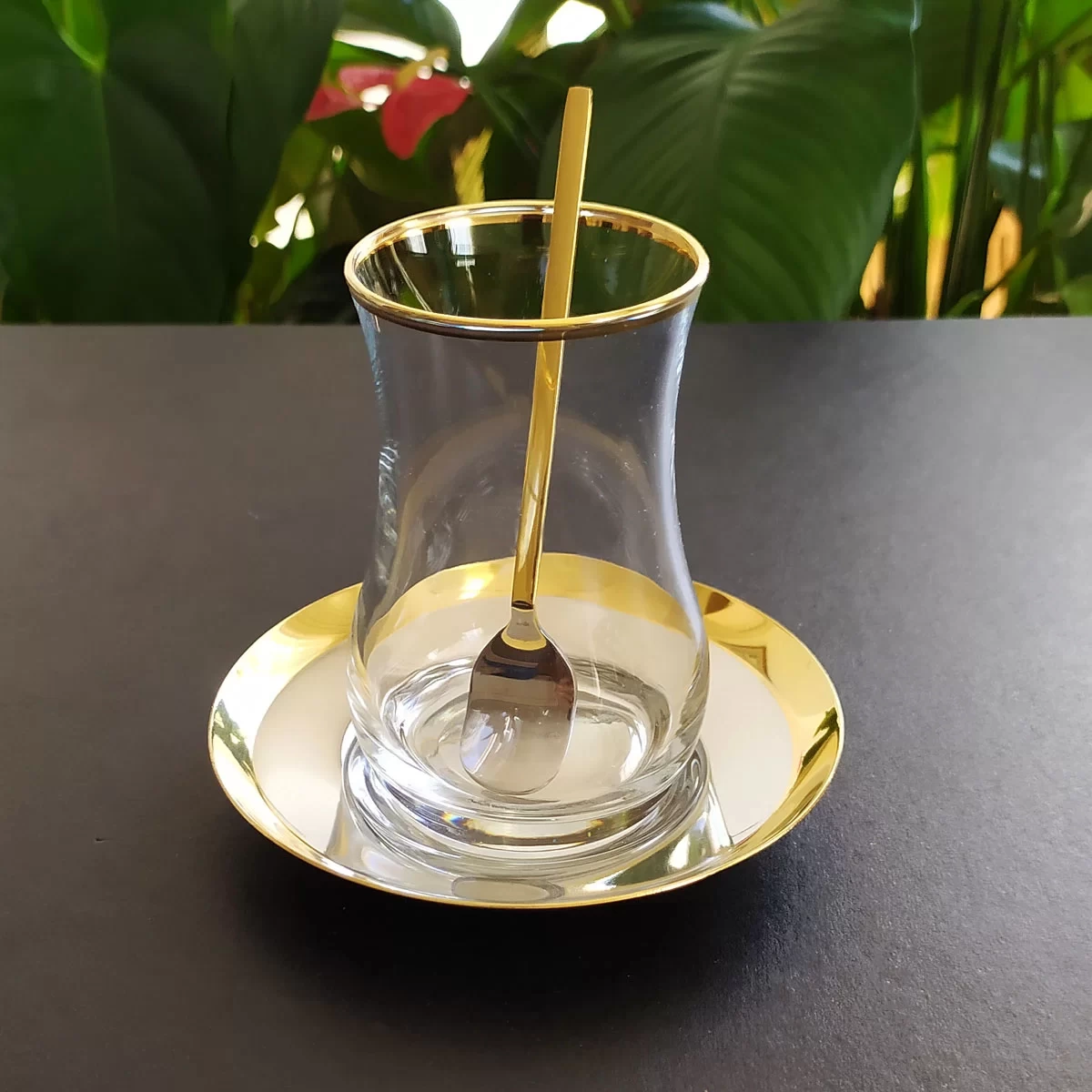 Eva Gold Çelik Tabak ve Kaşıklı Çay Seti- 6 Kişilik