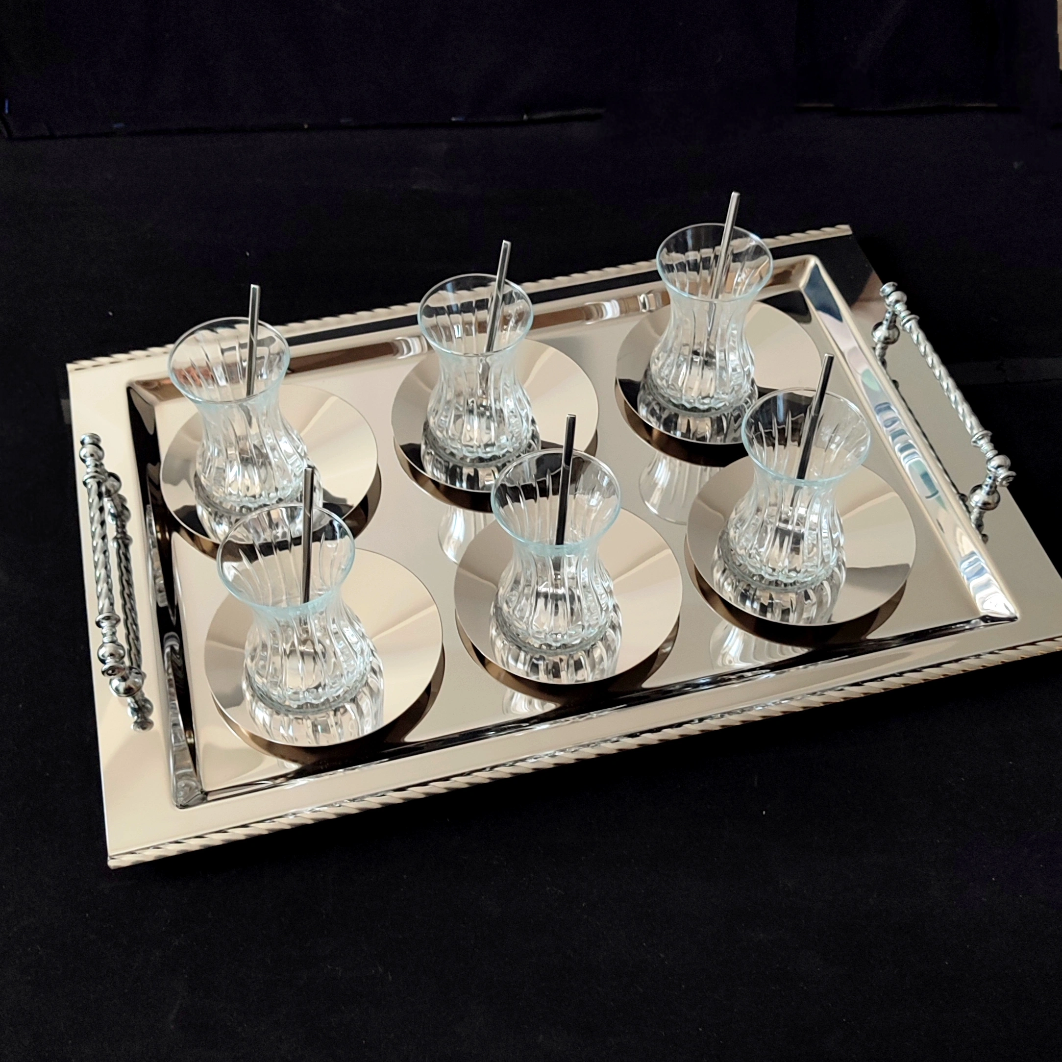 Alara Asimetrik Çelik Tabaklı Tepsili Çay Seti - 6 Kişilik,19 Parça