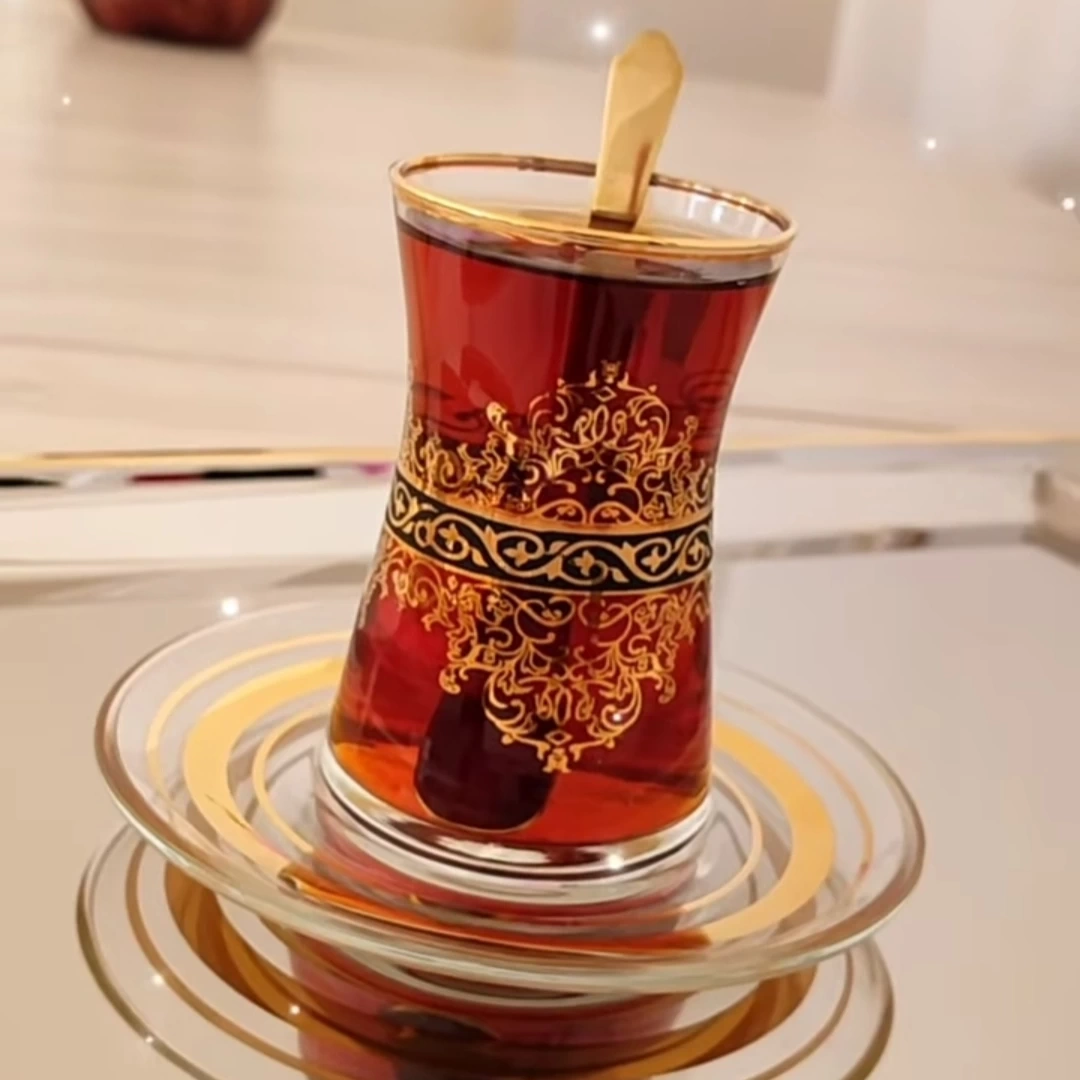 Gold Dekorlu Çay Takımı - 6 Kişilik,18 Parça
