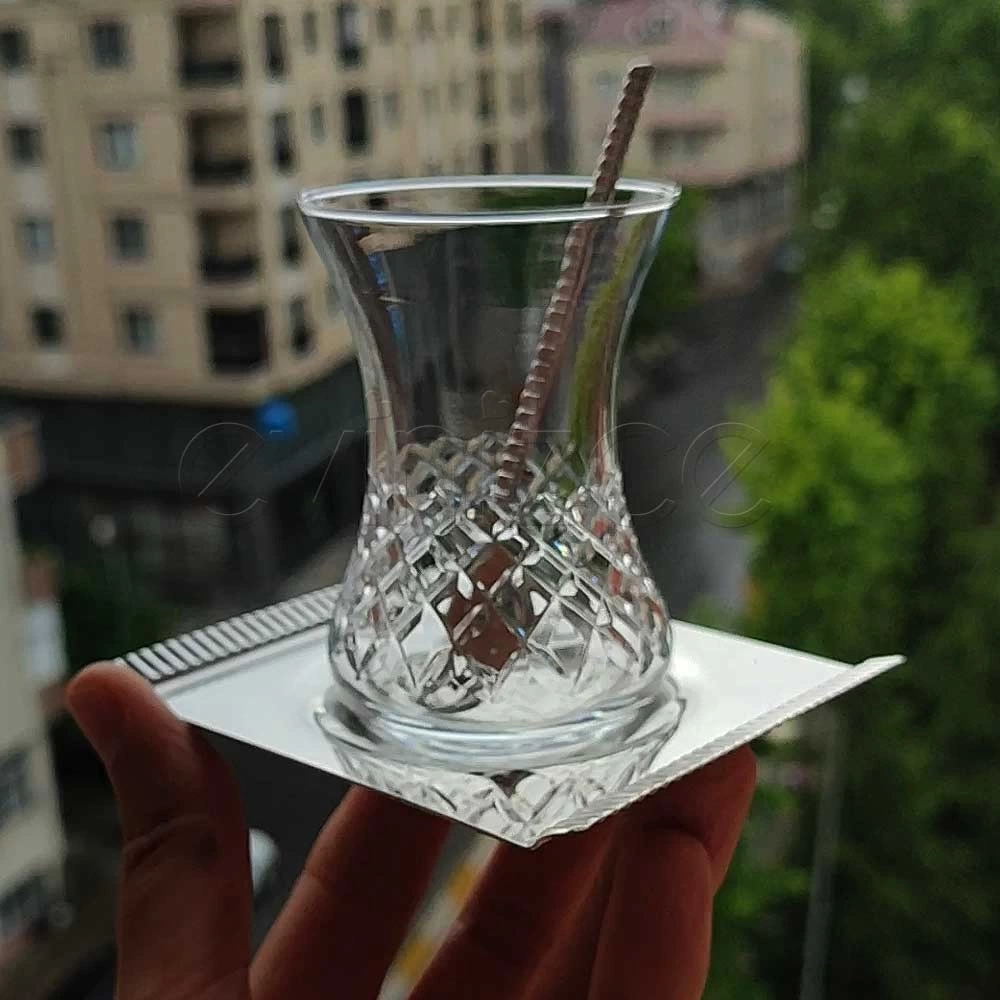 İnce Belli Baklava Dekor Çelik Tabaklı Çay Seti - 6 Kişilik,18 Parça