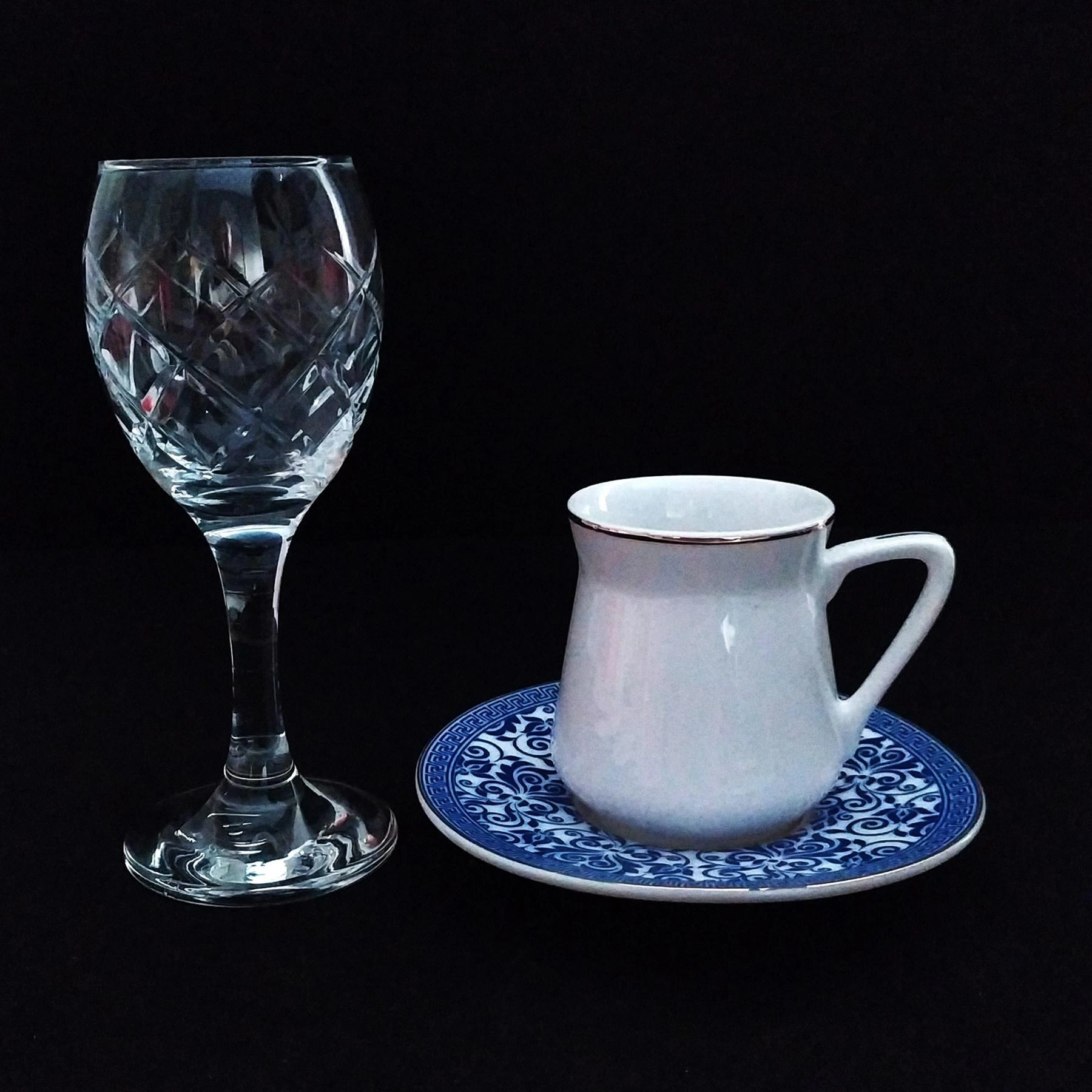 Schafer Kahve Fincanı ve Paşabahçe Kahve Yanı Bardak Takımı -18 P