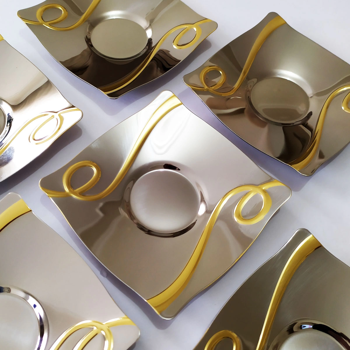 Tiamo İnna Desen Çelik Gold Detay Çay Tabağı - 6 Adet