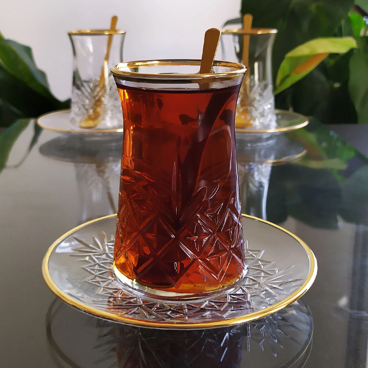 Paşabahçe Timeless Gold Çay Bardak ve Kaşık Seti-18 Parça