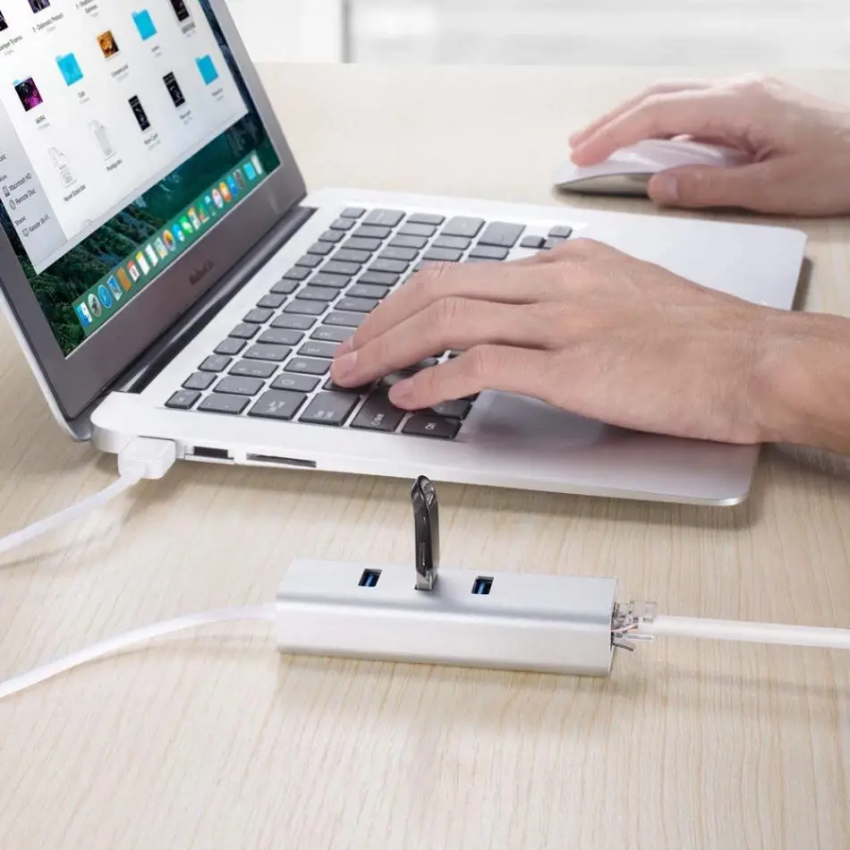 Daytona Fc06  Usb3.0=>3 Port  Usb+ Gigabit Rj45