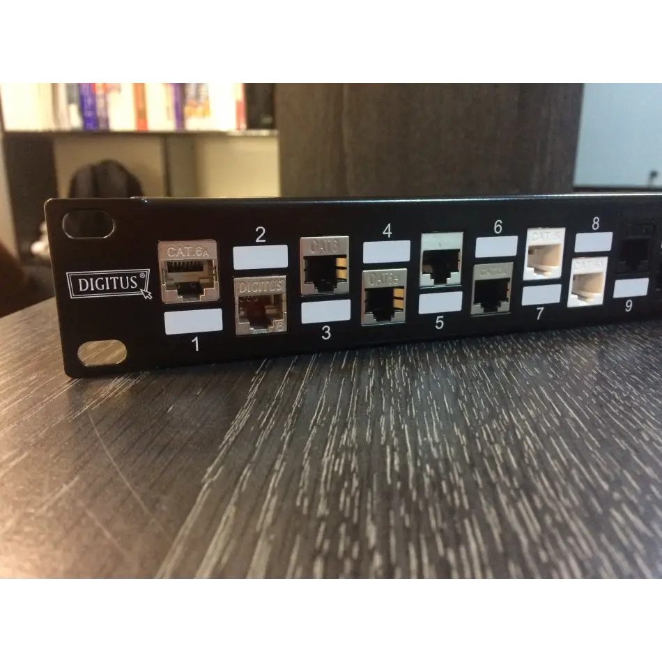 Digitus Dn-91412 24lü 1u Siyah Boş Patch Panel