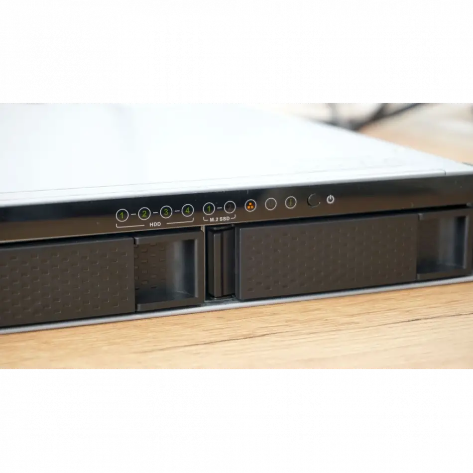 Qnap Turbonas Ts-435xeu 4gb Ram 4xyuvalı Rack Nas