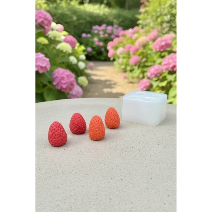 Dörtlü Çilek Mum Sabun Kokulu Taş Silikon Kalıbı 1 Adet