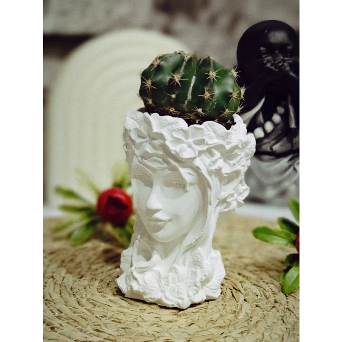 Helen Figürlü Beton Sukulent Saksısı 9,5cm