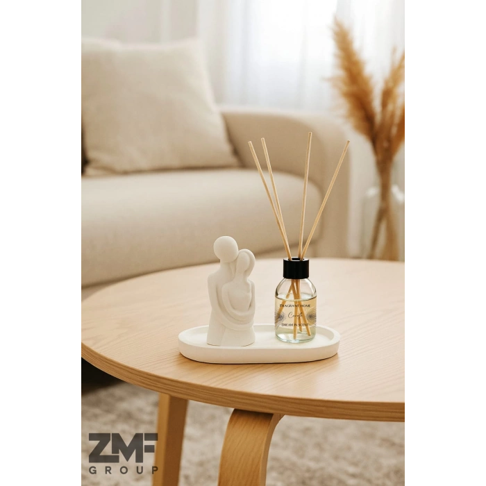 Dekoratif Sarılan Sevgili Biblosu ve Bebek Pudrası Oda Kokusu Seti Stant Dahil