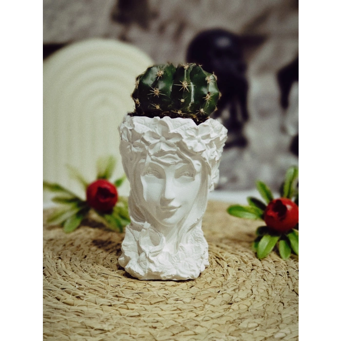 Helen Figürlü Beton Sukulent Saksısı 9,5cm