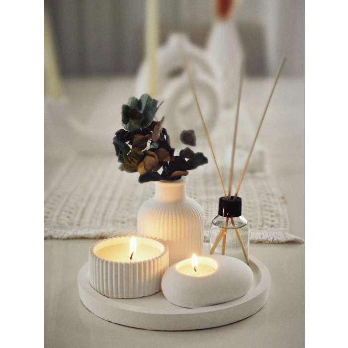 Dekoratif Tepside 5 Li Set Çizgili Vazo, Vanilya Kokulu Mum, Tealight Mumluk, Oda Kokusu
