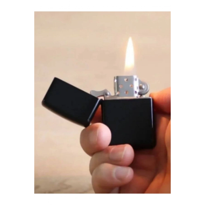 Siyah Metal Çakmak - Benzinli Çakmak - Benzinli Metal Çakmak