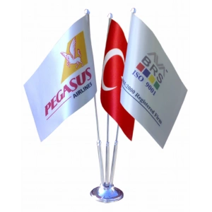 Kişiye Özel Masa Bayrağı - Firmaya Özel Üç Direkli Logolu Masa Üstü Bayrak