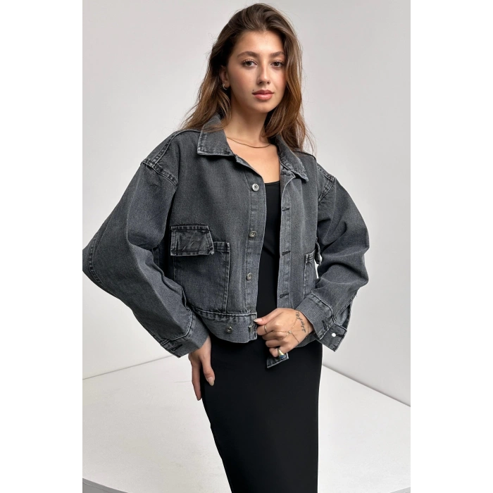 Çift Cep Beli Düğme Detaylı Denim Ceket