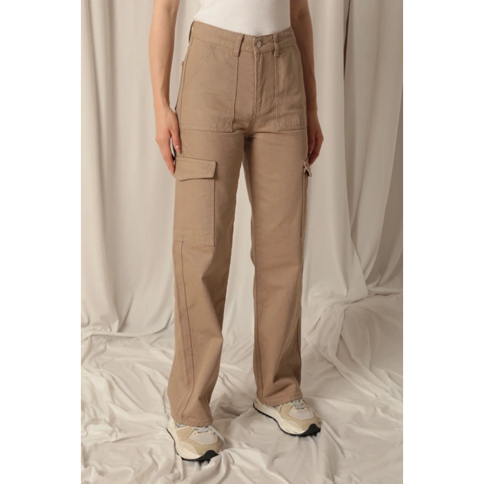 Denim Kumaş Kargo Cepli Kadın Bej Pantolon