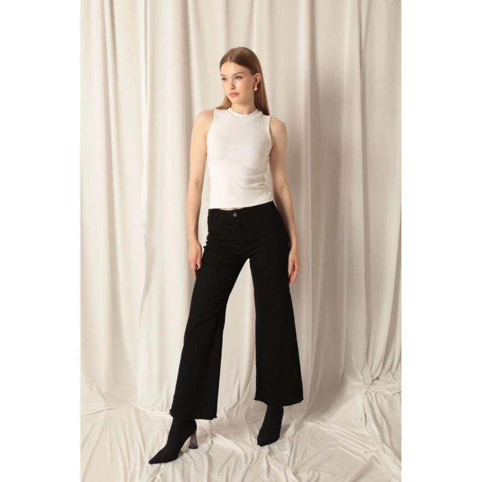 Denim Kumaş Wide Leg Paçası Püsküllü Salaş Kadın Siyah Kot Pantolon