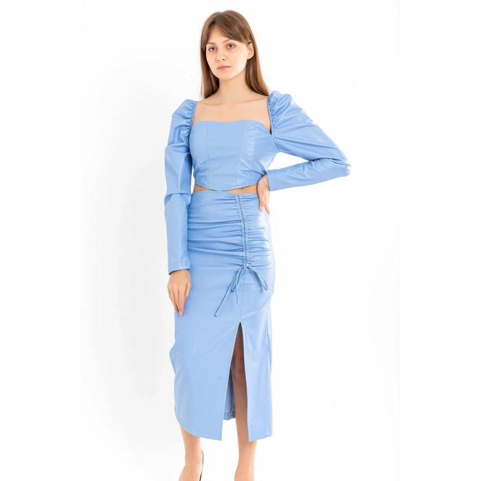 Deri Kumaş Diz Altı Boy Yırtmaçlı Büzgü Detaylı Kadın Etek-Mavi