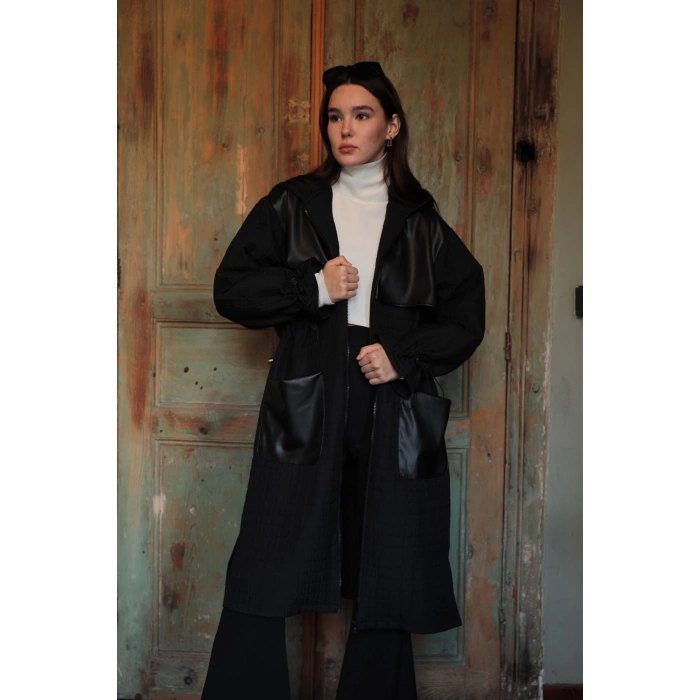 Deri Kumaş Garni Detay Jakar Kadın Trençkot-Siyah