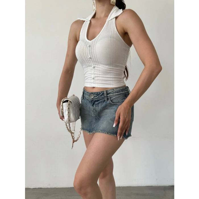 Gömlek Yaka Önü Düğme Detaylı Bluz