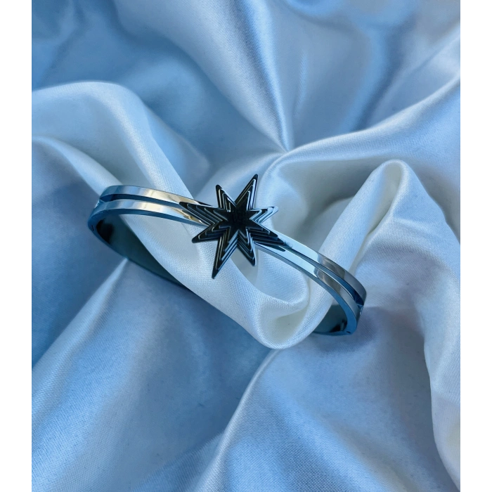 Gümüş Yıldız Detaylı Çelik Bileklik