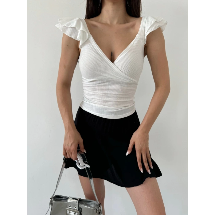 Kruvaze Yaka Omuzu Volanlı Bluz