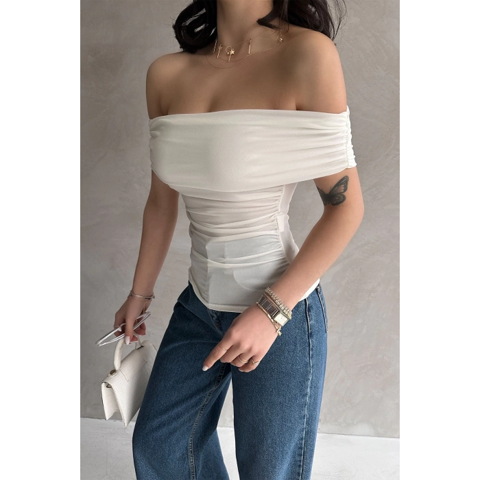 Madonna Yaka Buzzy Bluz