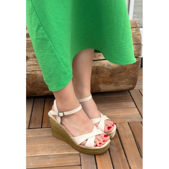 Minna Bej Cilt Dolgu Topuk Sandalet