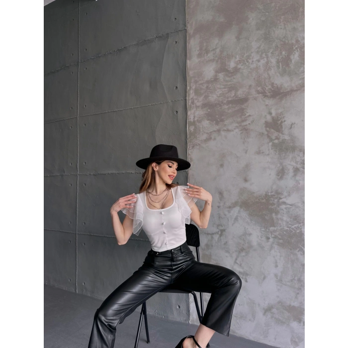 Omuzu Tüllü Düğme Detaylı Crep Bluz