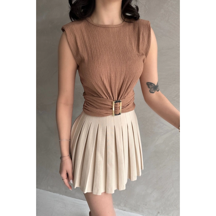 Omuzu Vatkalı Beli Kemerli Bürümcük Bluz