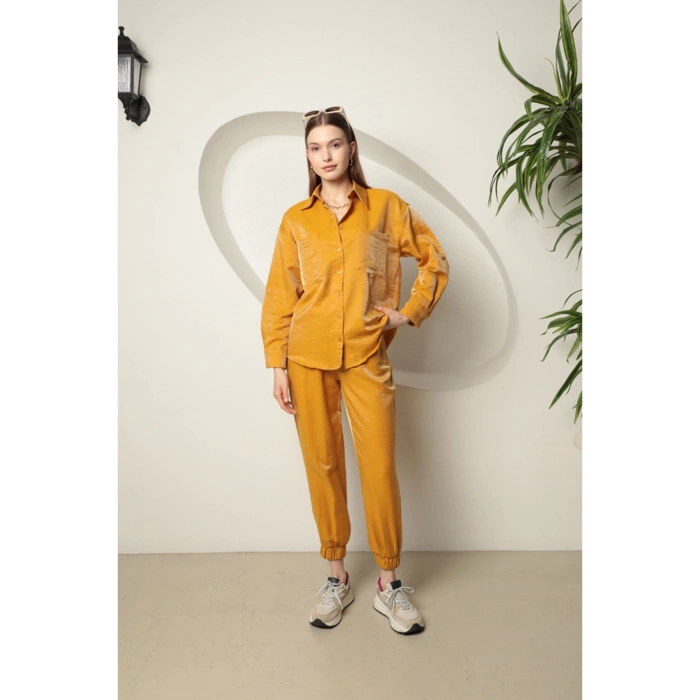 Parlak Kumaş Kadın Takım-Hardal