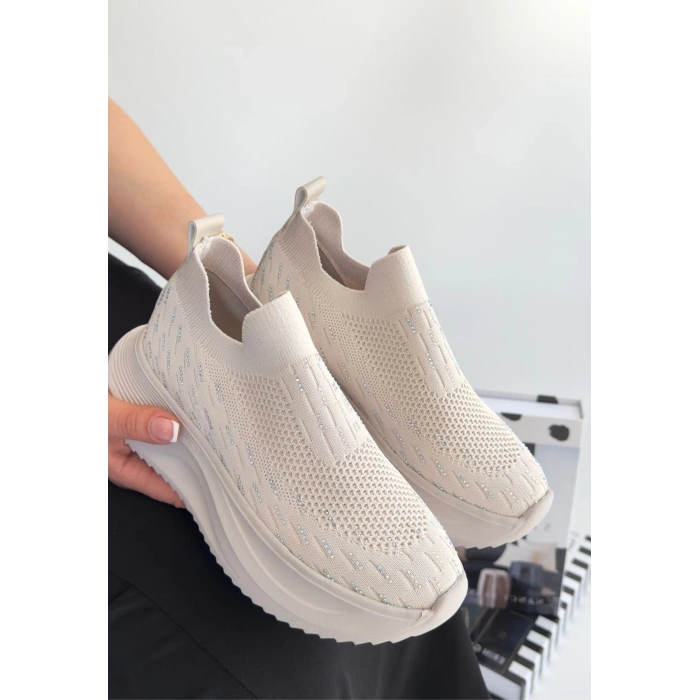 Soord Bej Triko Boncuk İşlemeli Spor Ayakkabı