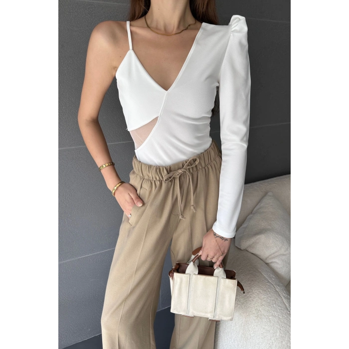 Tek Omuz Tül Detaylı Crep Bluz