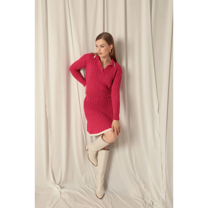 Triko Kumaş Yakalı Saç Örgülü Desen Fuşya Etek Takım