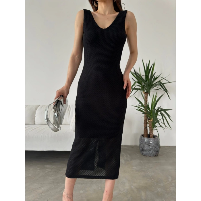 V Yaka Sırtı Bağcık Detaylı Triko Elbise