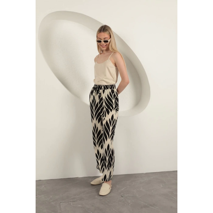 Viskon Kumaş Yaprak Desen Pantolon-Siyah