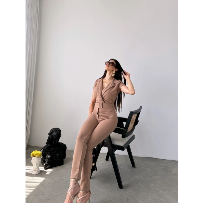 Yakalı Beli Kemerli Tulum